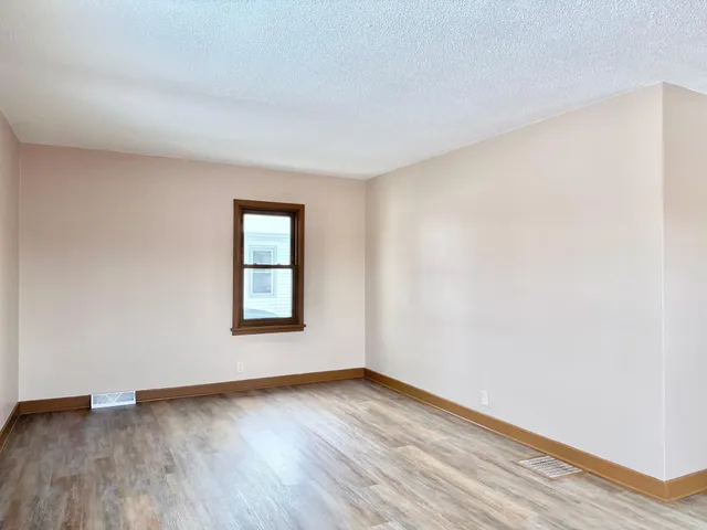 $199,900 | 1099 Gale Street, Winona, MN 55987