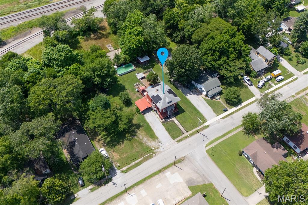 233 South Division Street Du Quoin, IL 62832 - Photo 35 of 38