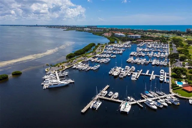 $2,790,000 | 3408 Fair Oaks Lane, Longboat Key, FL 34228