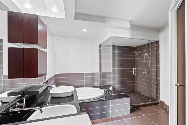 $2,295 | 2600 West 7th Street, Unit 1535, Fort Worth, TX 76107