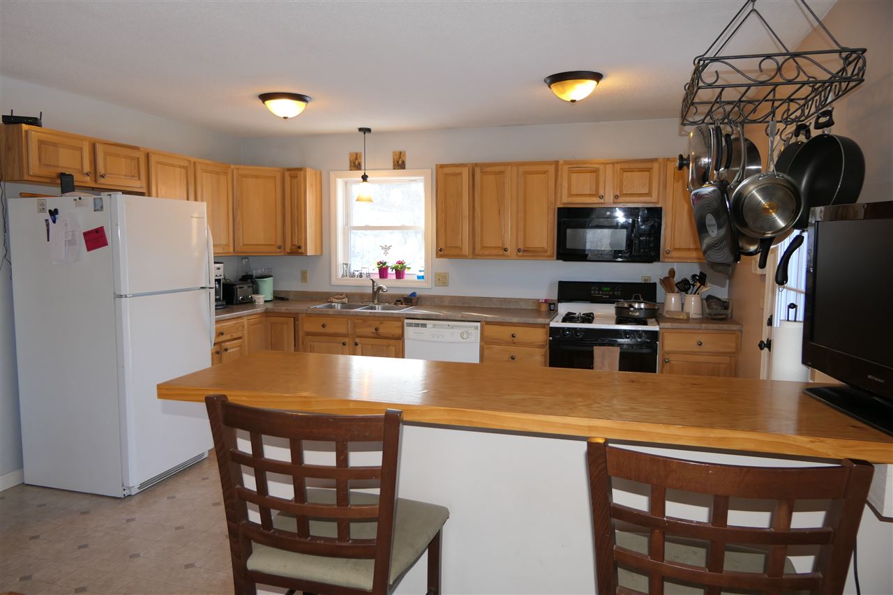 2460 Highgate Road Swanton, VT 05478 - Photo 4 of 19