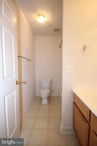 a bathroom with a toilet