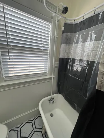 $2,700 | 9 Monte Vista Avenue, Oakland, CA 94611