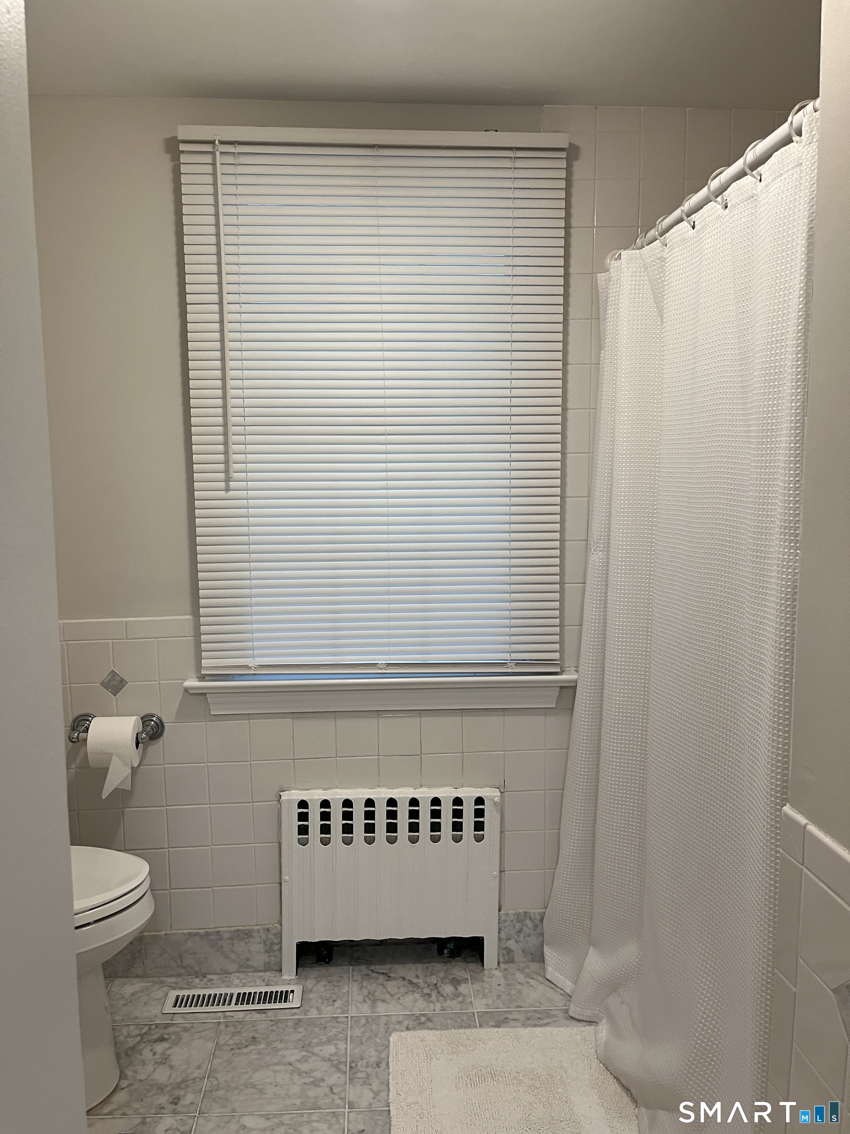5 Treadwell Avenue Westport, CT 06880 - Photo 7 of 16 Main Floor Full Bath