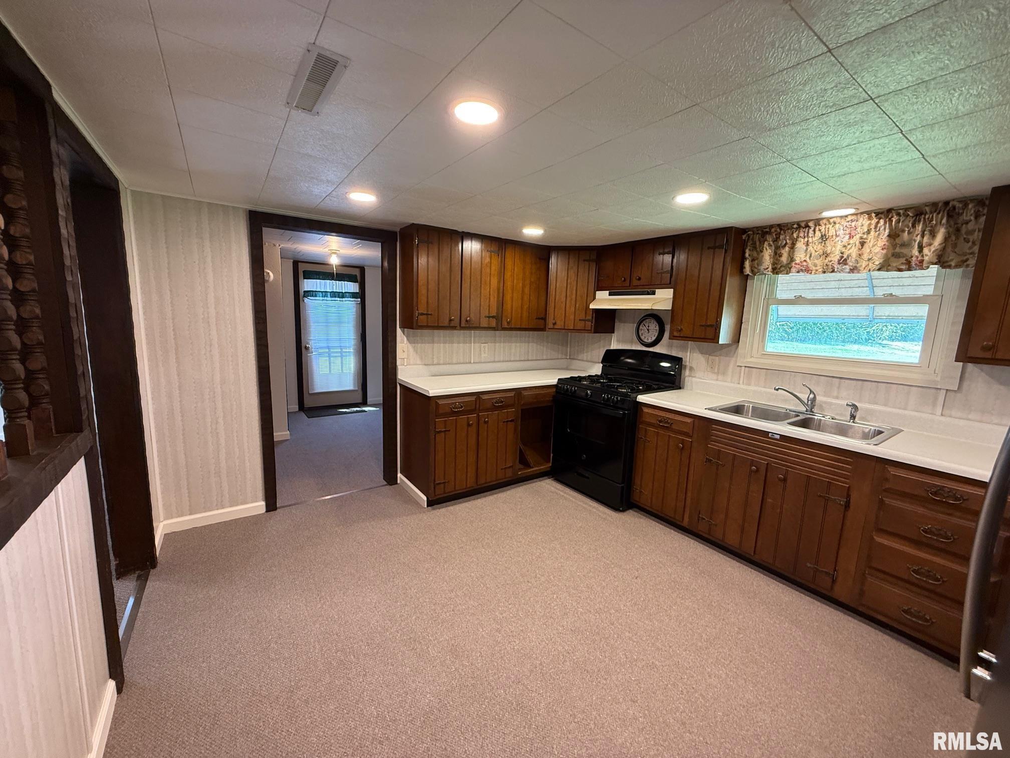 3507 Smith Road Pleasant Plains, IL 62677 - Photo 10 of 30