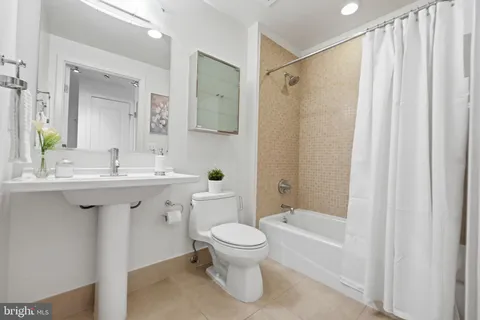 $315,000 | 2125 14th Street Northwest, Unit 721, Washington, DC 20009