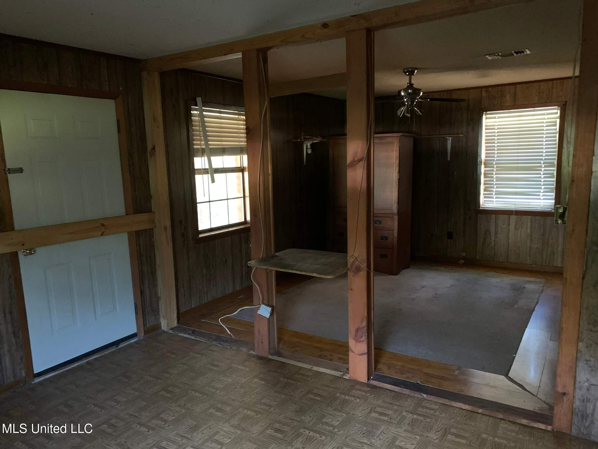 17 Bethlehem Road De Kalb, MS 39328 - Photo 11 of 17 29-Nov 20 2024 12_52pm-Wmoz