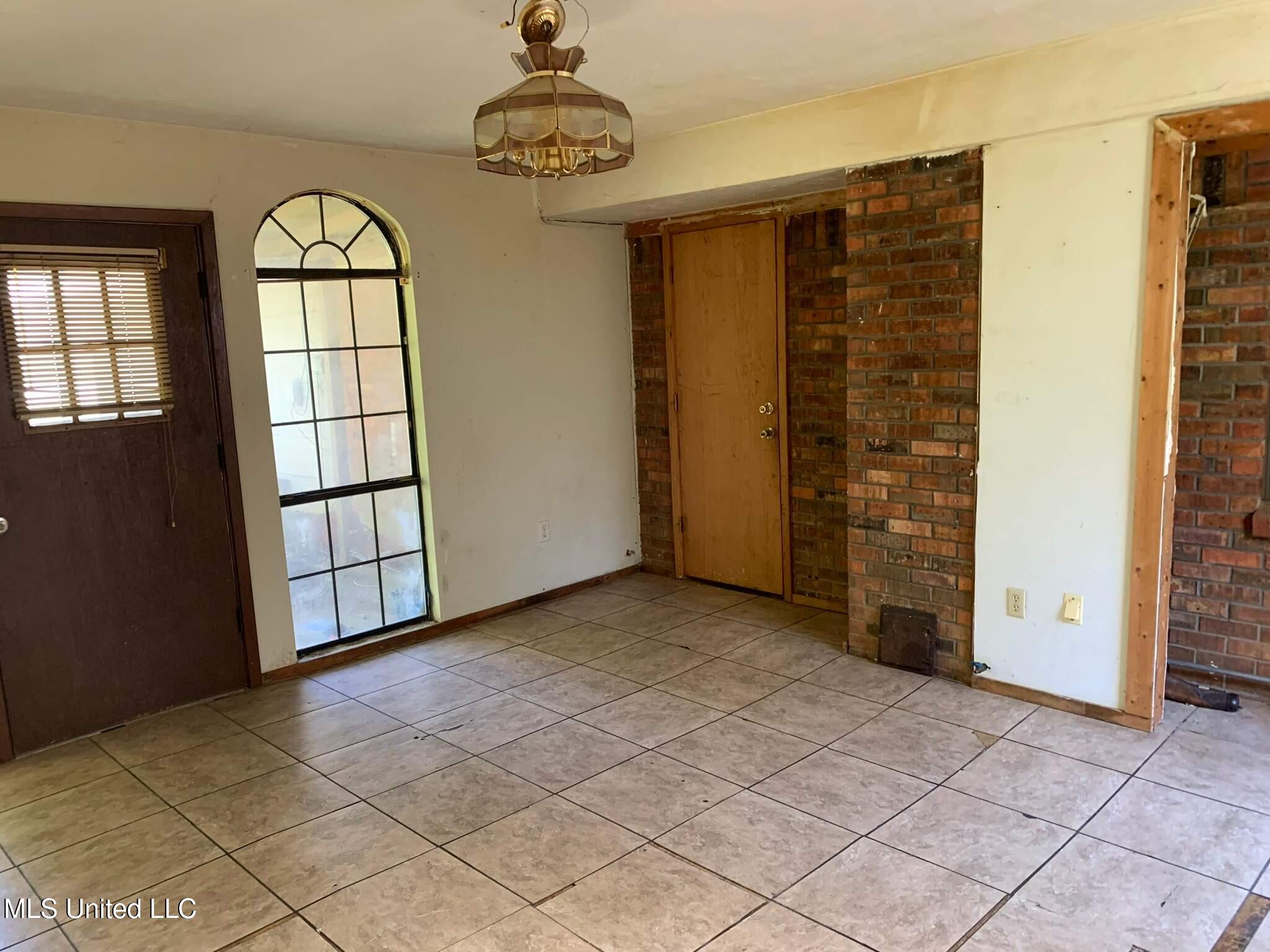 17 Bethlehem Road De Kalb, MS 39328 - Photo 8 of 17 19-Nov 20 2024 12_50pm-8E8U