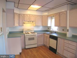 4017 Ellendale Road Drexel Hill, PA 19026 - Photo 5 of 6 Gallery Image 5