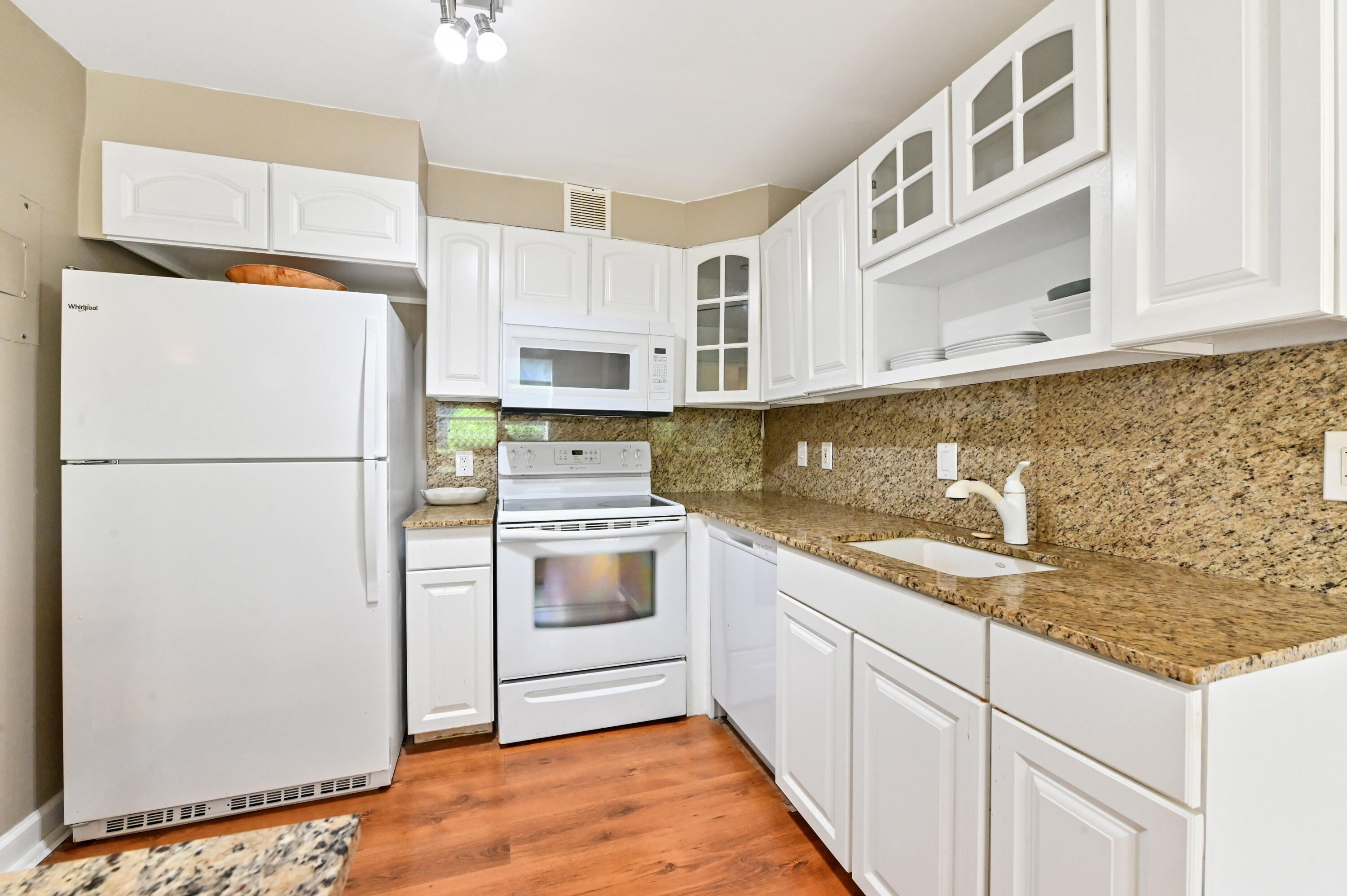 538 Monaco Way Delray Beach, FL 33446 - Photo 11 of 35 11 kitchen 02