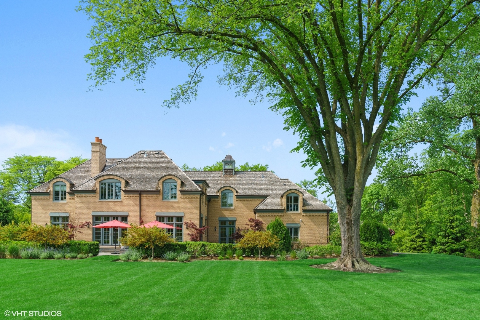 345 West Onwentsia Road Lake Forest, IL 60045 - Photo 3 of 53 front view of house with a yard