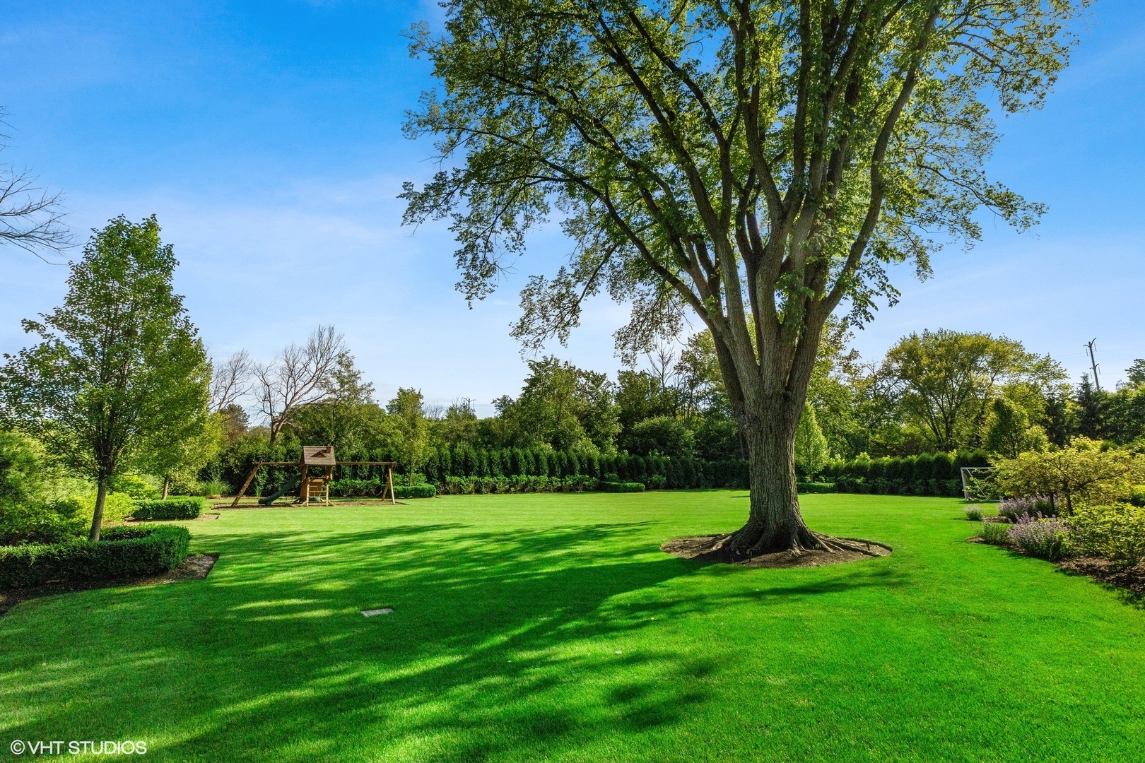 345 West Onwentsia Road Lake Forest, IL 60045 - Photo 43 of 53 a view of a park with a tree