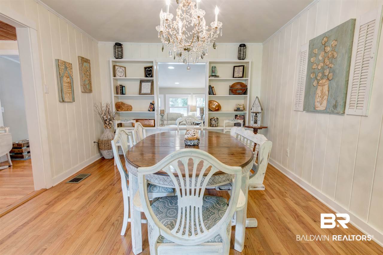 414 South Section Street Fairhope, AL 36532 - Photo 7 of 33
