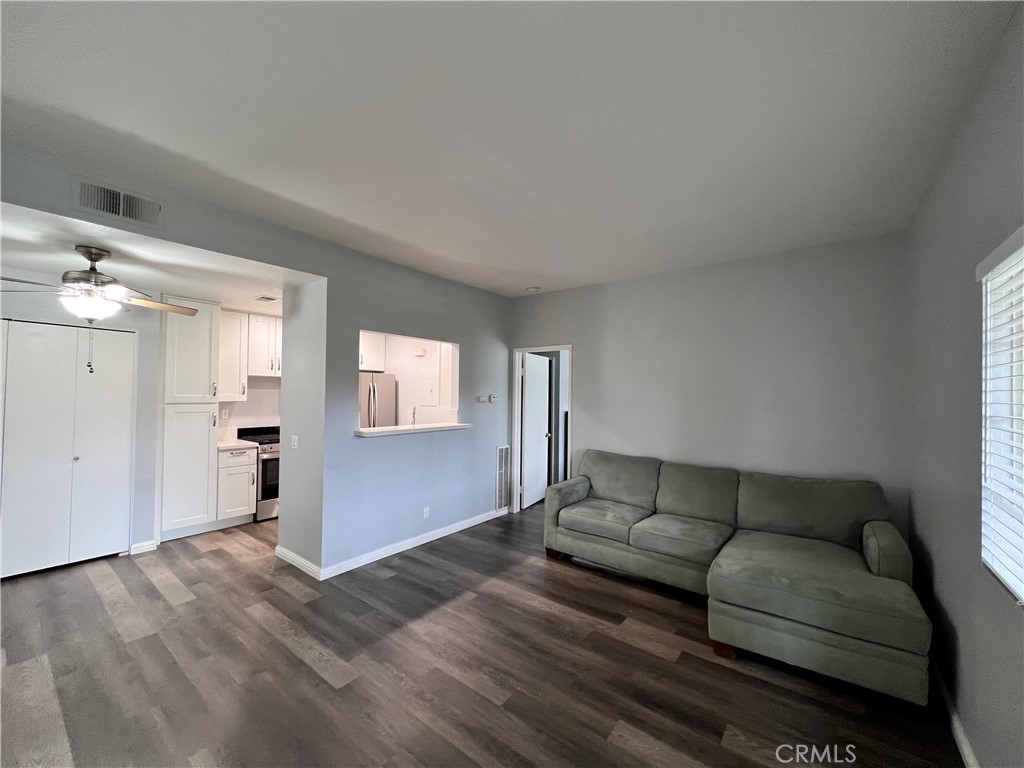 89 Vía Cresta Rancho Santa Margarita, CA 92688 - Photo 5 of 31
