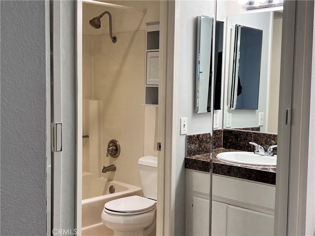 89 Vía Cresta Rancho Santa Margarita, CA 92688 - Photo 10 of 31