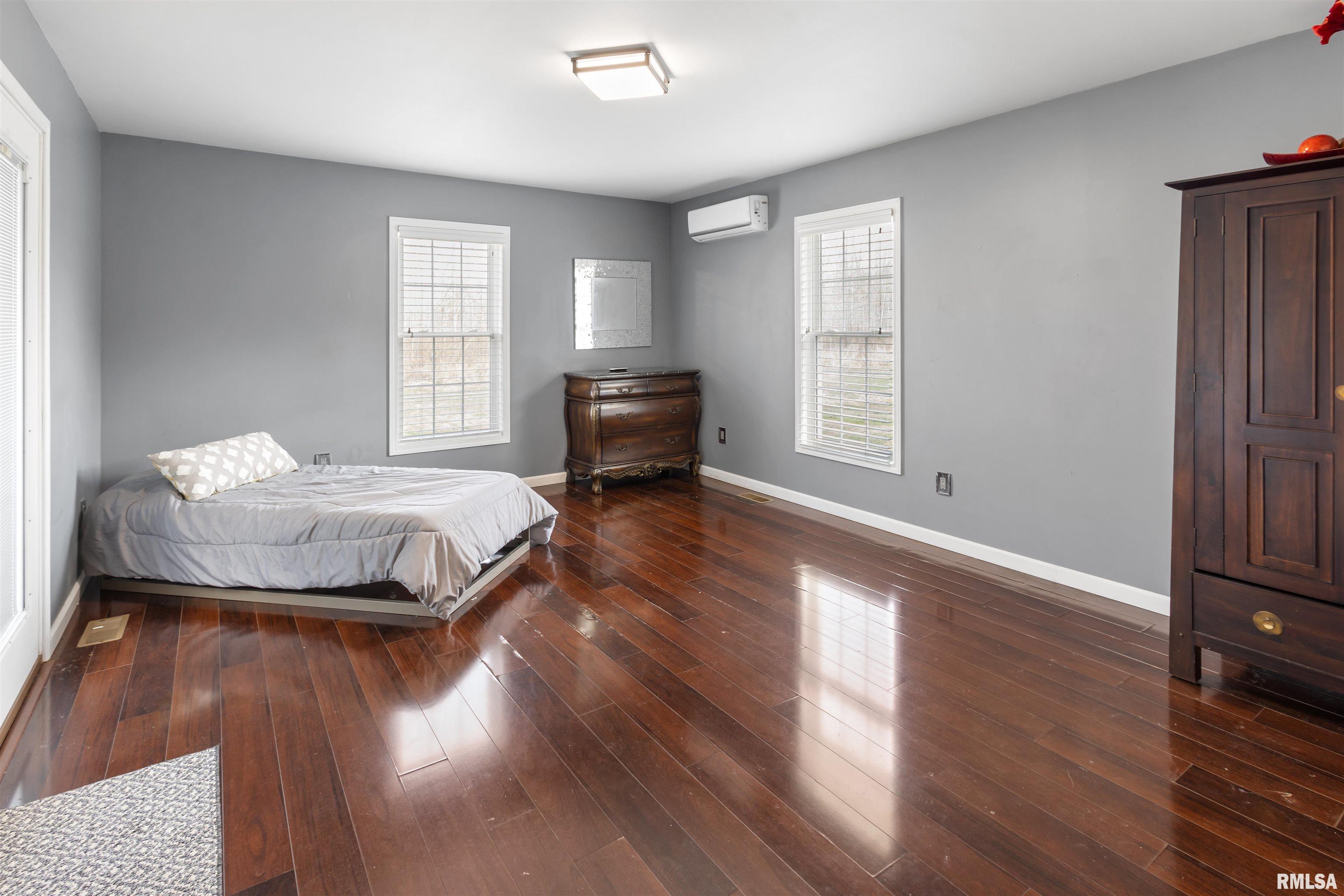 185 Jones Road Harrisburg, IL 62946 - Photo 12 of 21
