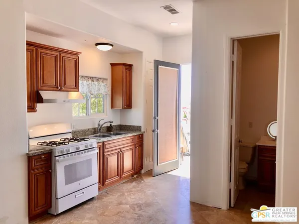 $1,450 | 31305 Desert Moon Drive, Thousand Palms, CA 92276