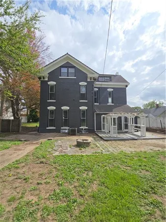 $189,900 | 617 Parallel Street, Atchison, KS 66002