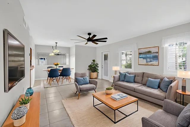 $184,900 | 206 Pine High Occupancy Vehicle Circle, Unit C1, Greenacres, FL 33463