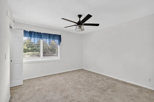 $184,900 | 206 Pine High Occupancy Vehicle Circle, Unit C1, Greenacres, FL 33463