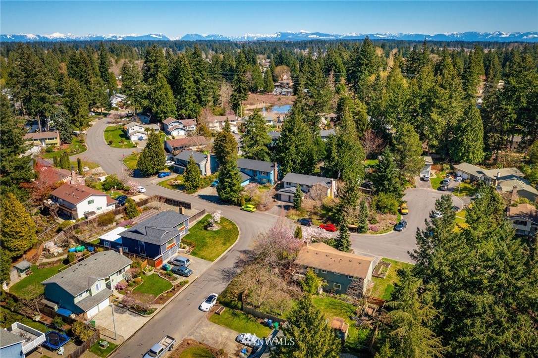 17504 Valley Cir Drive Bothell, WA 98012 - Photo 25 of 32 Gallery Image 25