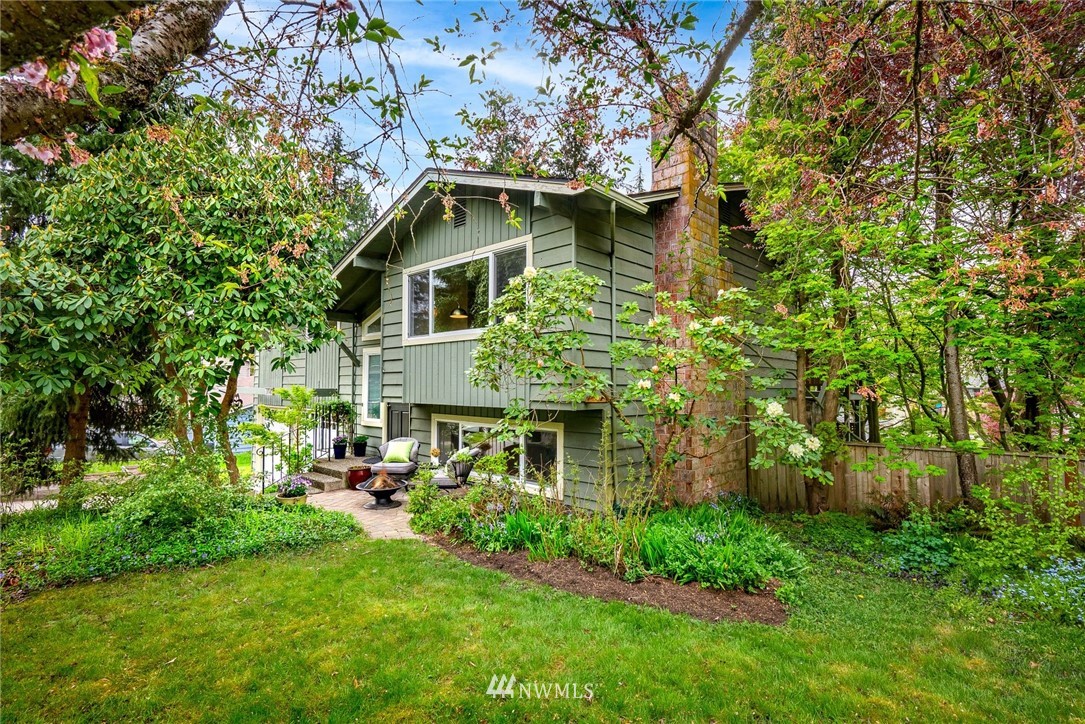17504 Valley Cir Drive Bothell, WA 98012 - Photo 29 of 32 Gallery Image 29