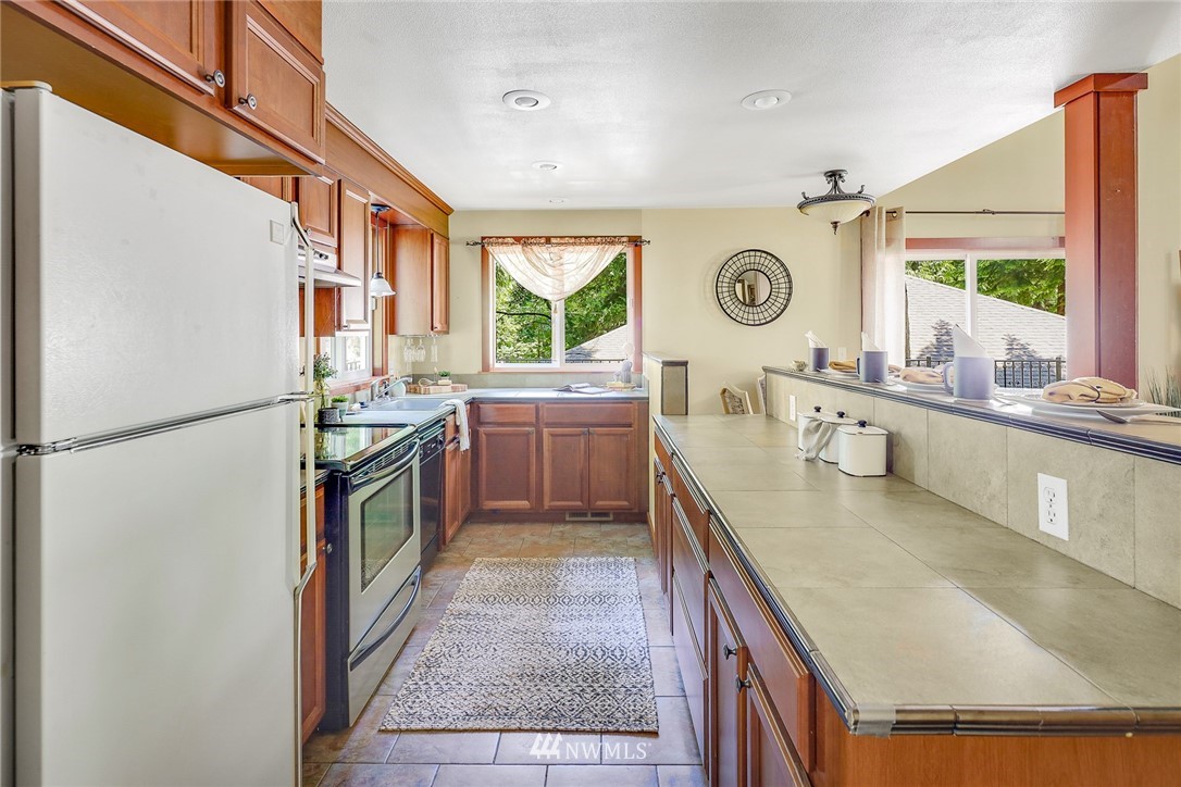 11 Spring Court Bellingham, WA 98229 - Photo 12 of 40 Gallery Image 12