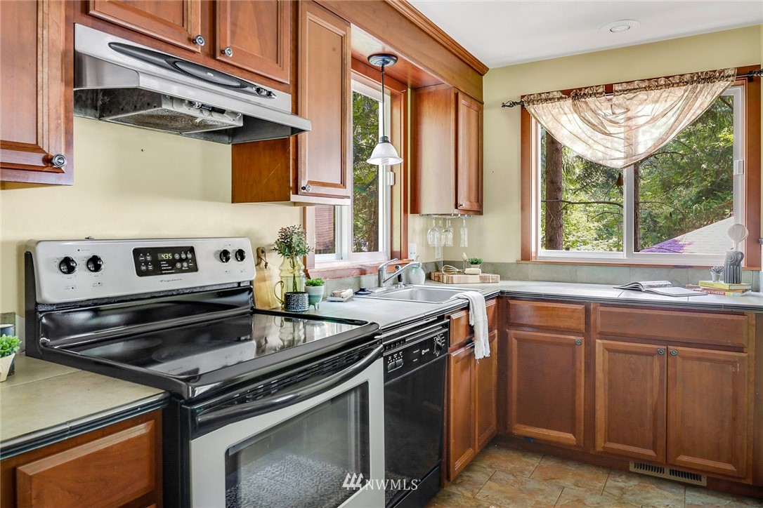 11 Spring Court Bellingham, WA 98229 - Photo 13 of 40 Gallery Image 13