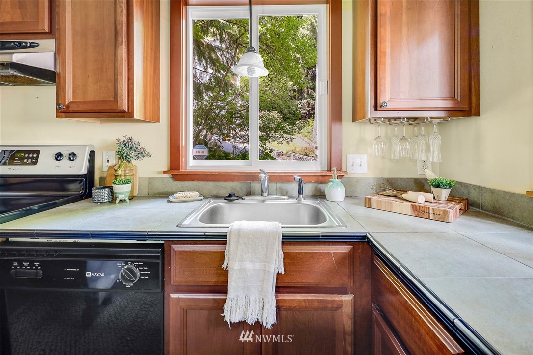 11 Spring Court Bellingham, WA 98229 - Photo 15 of 40 Gallery Image 15