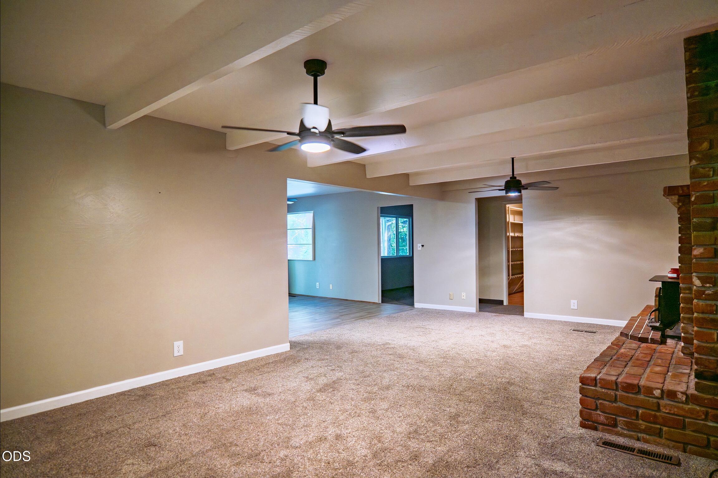 2750 Granite Hill Road Grants Pass, OR 97526 - Photo 9 of 47
