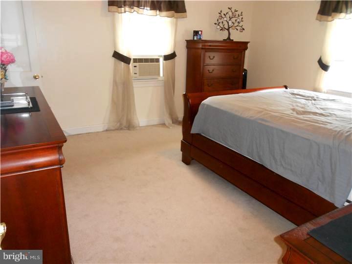 218 Beech Road Wallingford, PA 19086 - Photo 12 of 23 Bedroom - Main