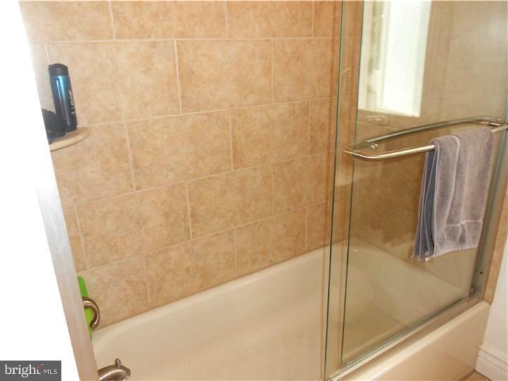218 Beech Road Wallingford, PA 19086 - Photo 10 of 23 Bathroom