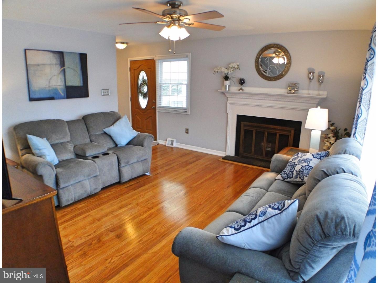1505 Blackrock Road Swarthmore, PA 19081 - Photo 3 of 25 Living Room