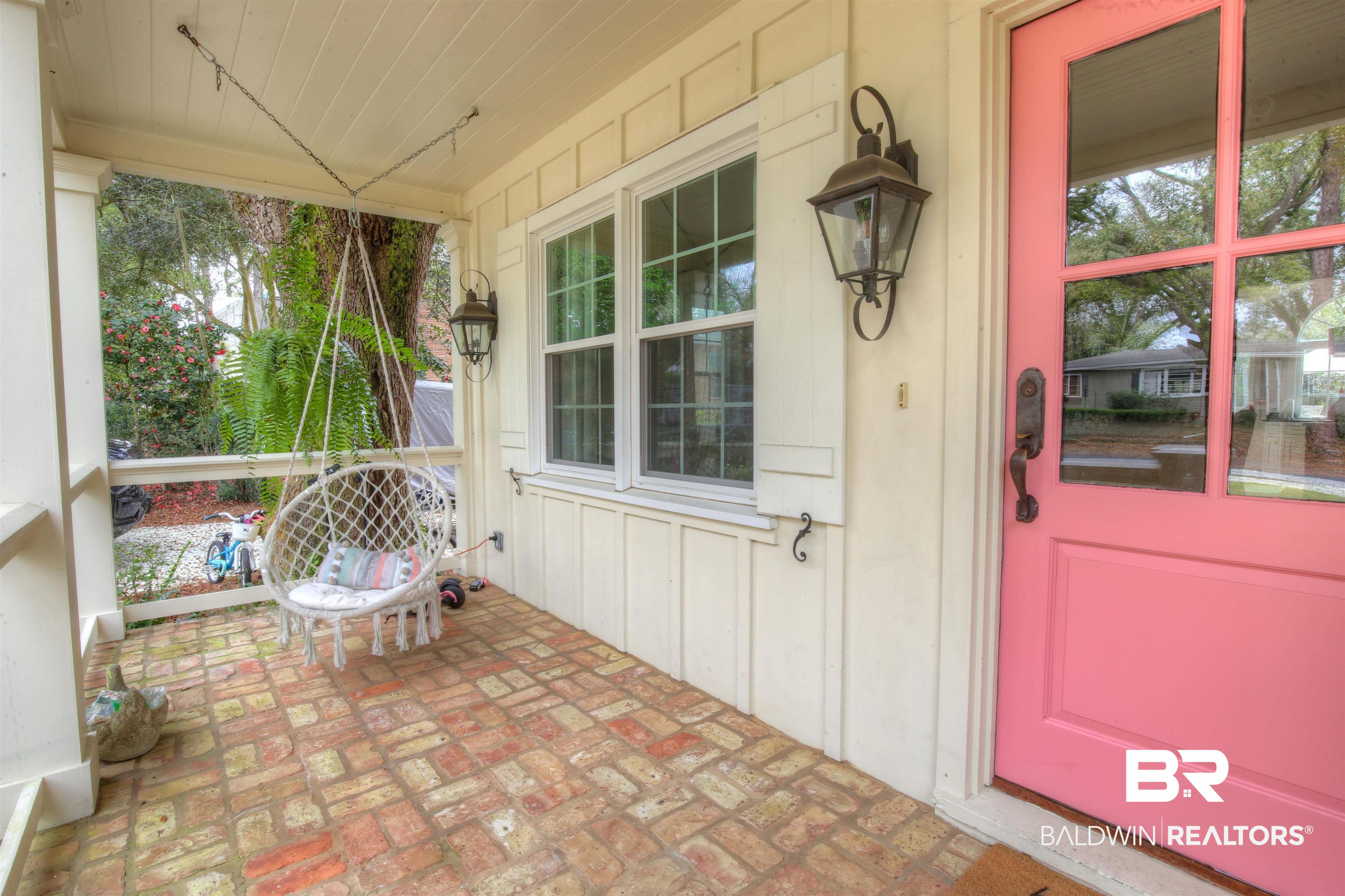 206 Pier Avenue Fairhope, AL 36532 - Photo 6 of 26 Front Porch