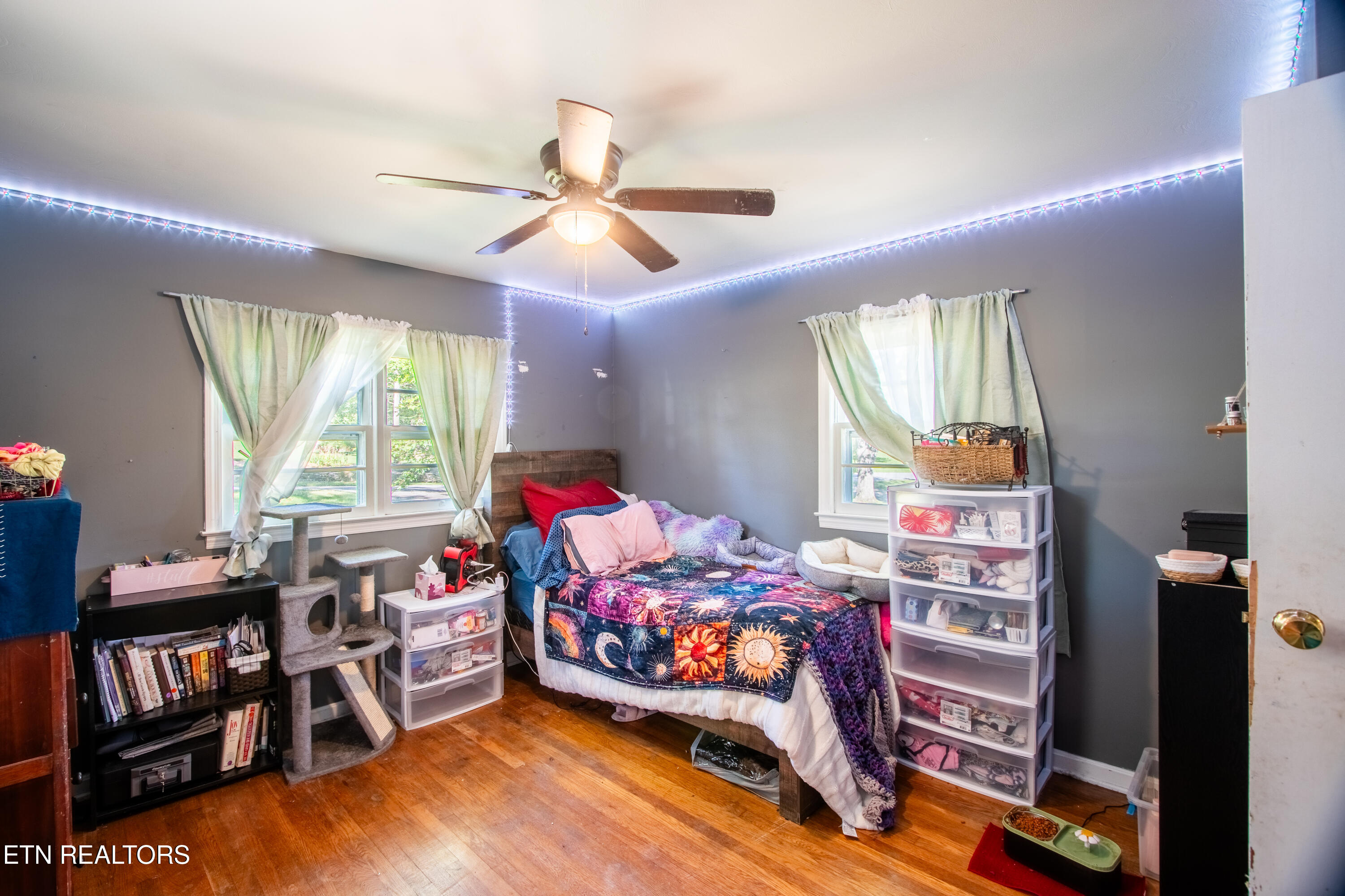 129 South High Knob Road La Follette, TN 37766 - Photo 8 of 17 DSC07129-HDR