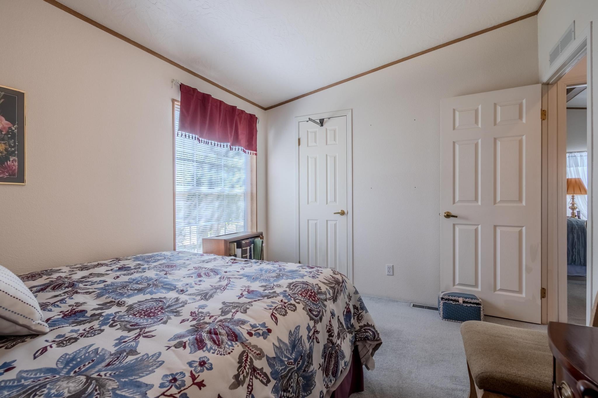 3955 South Stage Road, Unit 72 Medford, OR 97501 - Photo 18 of 28 01-24