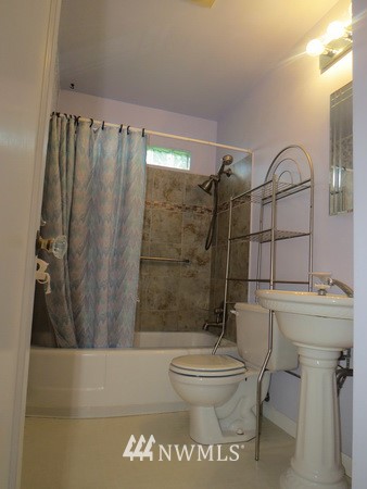 7222 Riverside Road East Sumner, WA 98390 - Photo 14 of 18