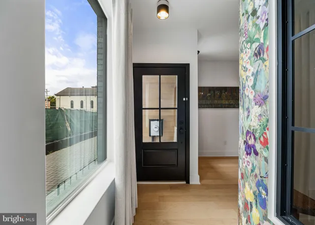 $1,189,900 | 175 West Oxford Street, Unit C1, Philadelphia, PA 19122