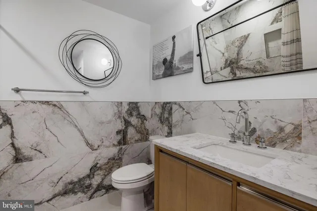 $1,189,900 | 175 West Oxford Street, Unit C1, Philadelphia, PA 19122