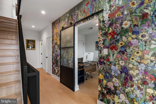 $1,189,900 | 175 West Oxford Street, Unit C1, Philadelphia, PA 19122