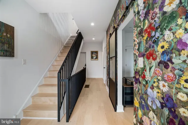 $1,189,900 | 175 West Oxford Street, Unit C1, Philadelphia, PA 19122