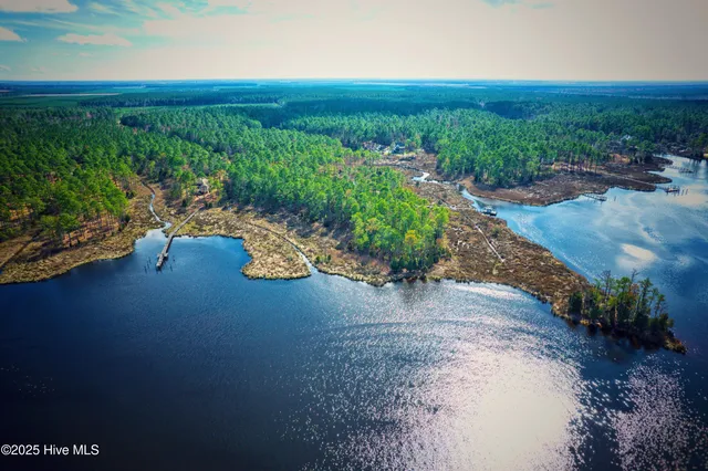 $472,900 | 203 Paradox Point Drive, Aurora, NC 27806