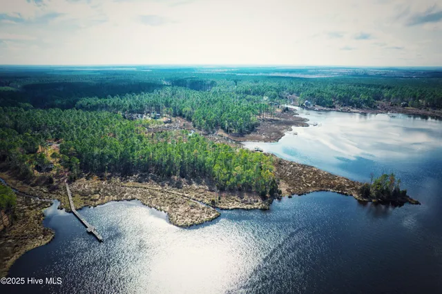 $472,900 | 203 Paradox Point Drive, Aurora, NC 27806