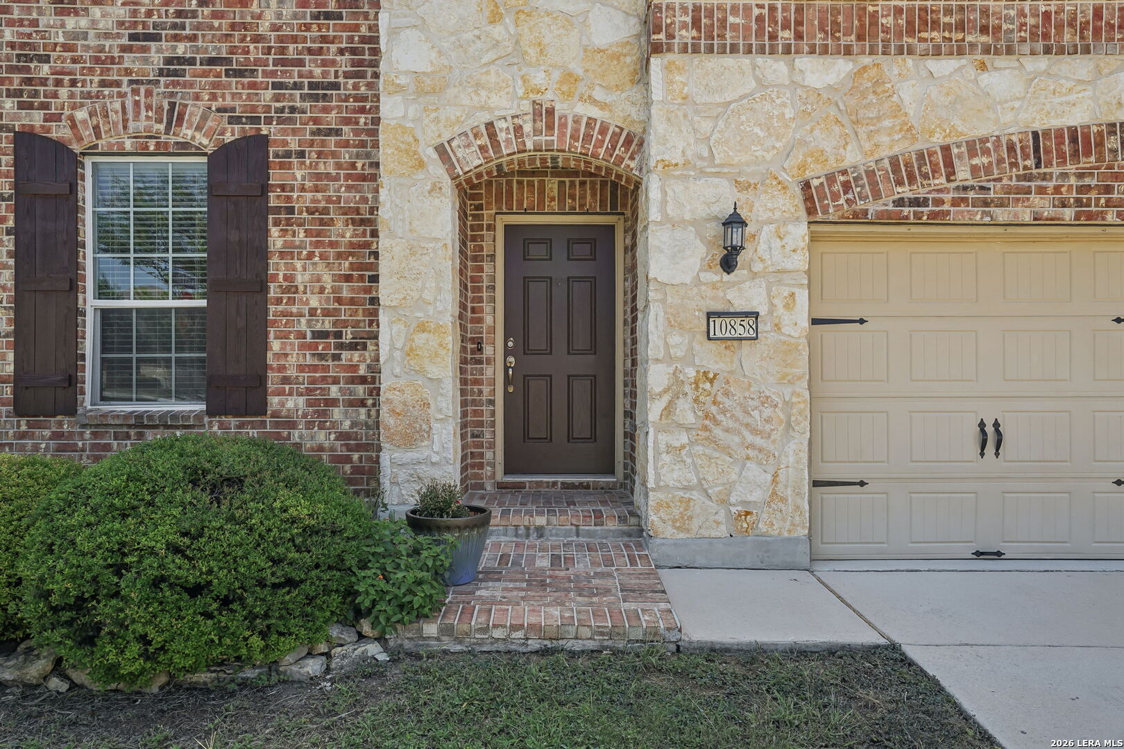 10858 Red Sage Helotes, TX 78023 - Photo 4 of 62