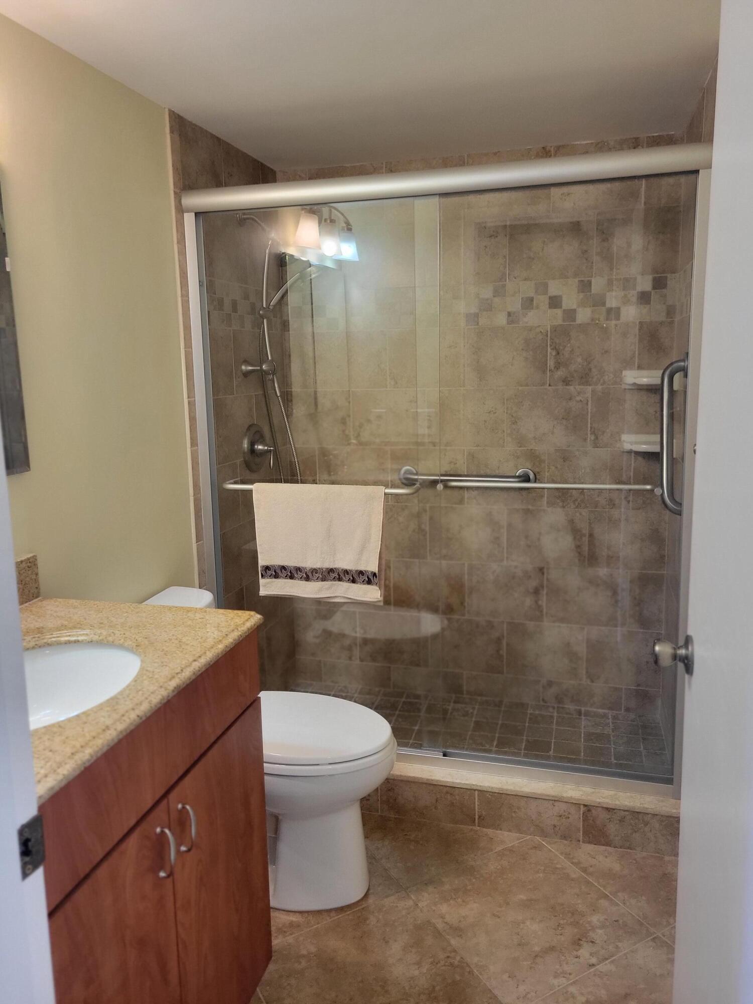 4029 Exeter Boca Raton, FL 33434 - Photo 14 of 45 20240126_124122