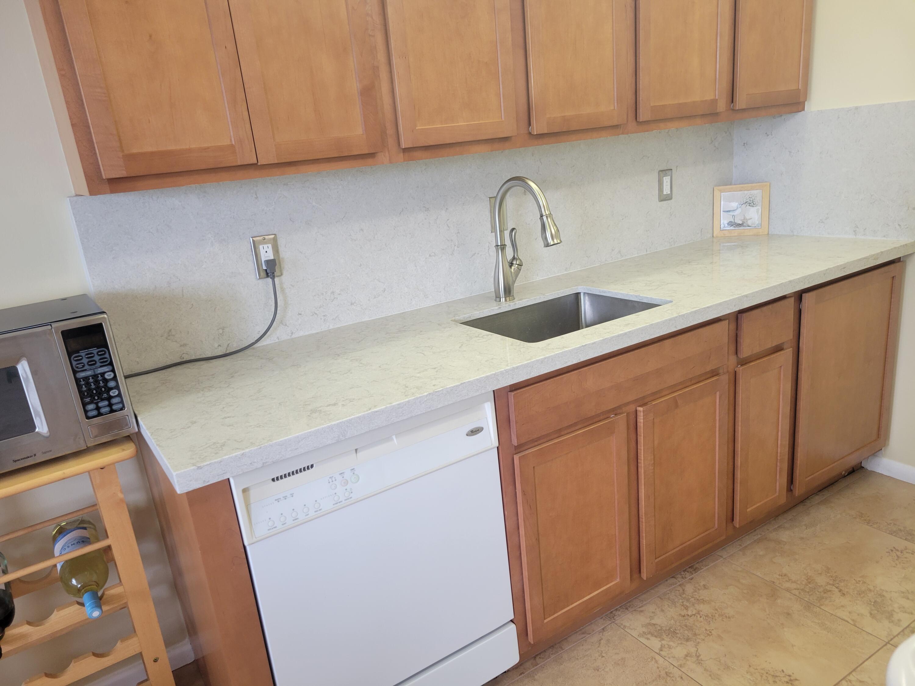4029 Exeter Boca Raton, FL 33434 - Photo 5 of 45 20240126_123626