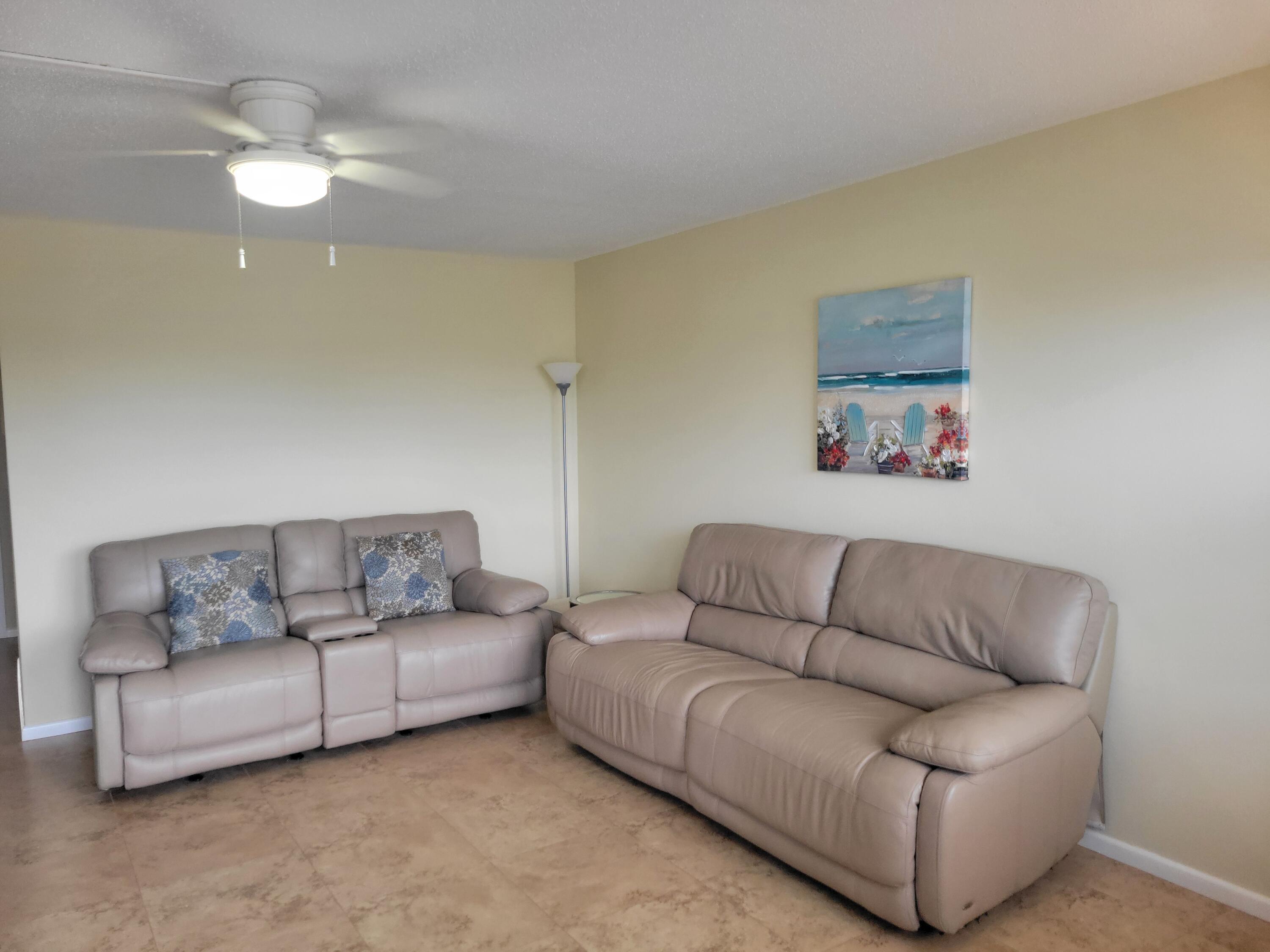 4029 Exeter Boca Raton, FL 33434 - Photo 10 of 45 20240126_124012