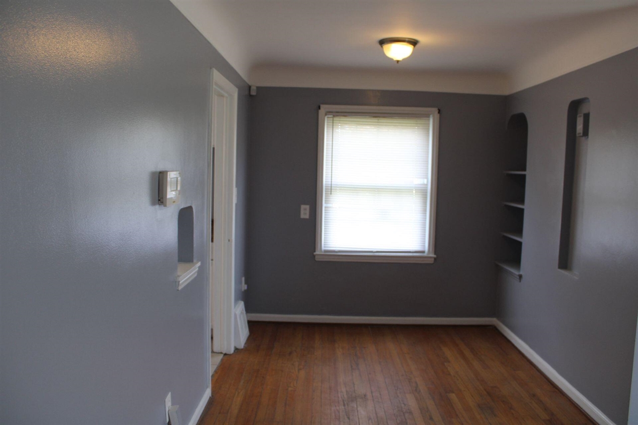8045 Appoline Street Detroit, MI 48228 - Photo 6 of 39