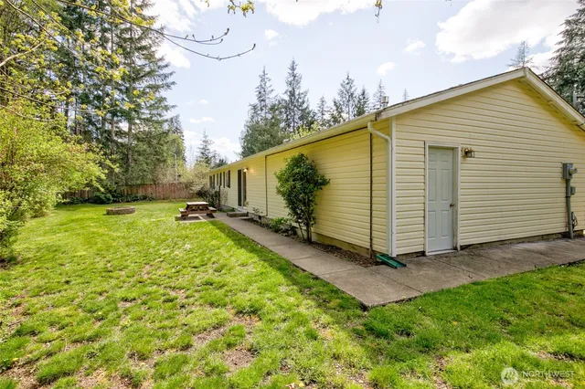$405,000 | 141 West Lost Lake View Drive, Shelton, WA 98584