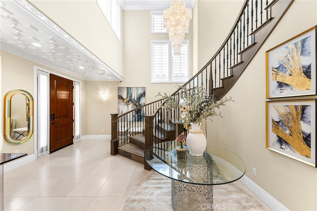 123 Calderon Irvine, CA 92618 - Photo 7 of 74 a view of entryway